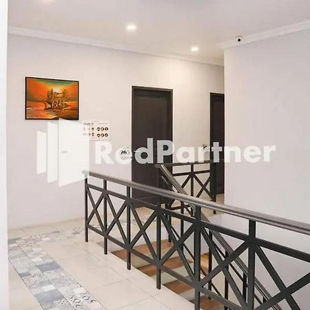 Panorama Inn Residence Batu Mitra Reddoorz Екстериор снимка