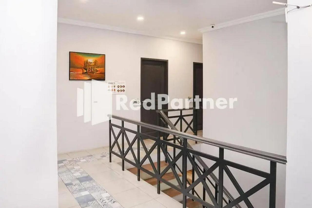 Panorama Inn Residence Batu Mitra Reddoorz Екстериор снимка