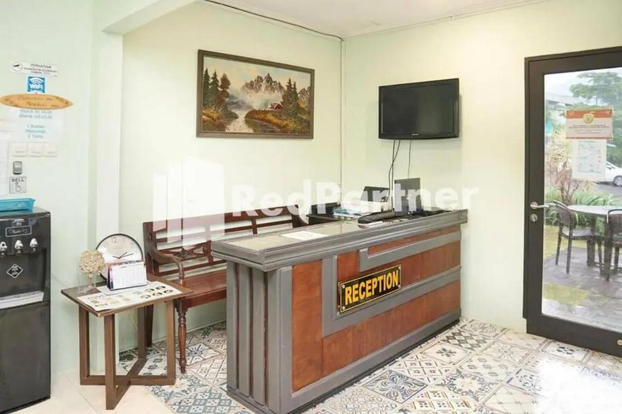 Panorama Inn Residence Batu Mitra Reddoorz Екстериор снимка