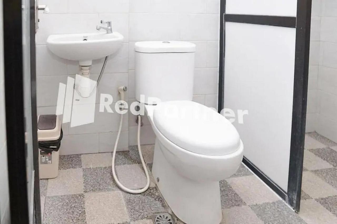 Panorama Inn Residence Batu Mitra Reddoorz Екстериор снимка