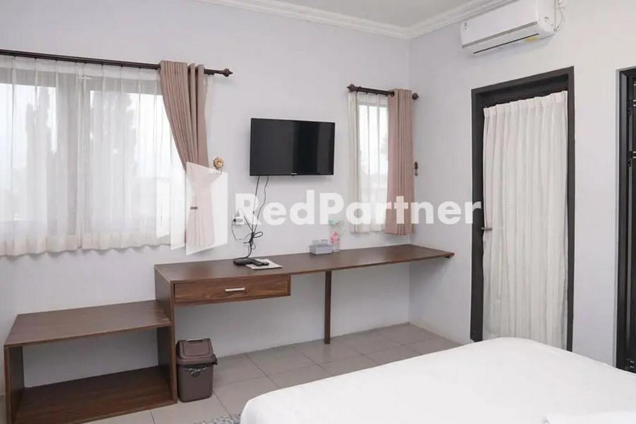 Panorama Inn Residence Batu Mitra Reddoorz Екстериор снимка