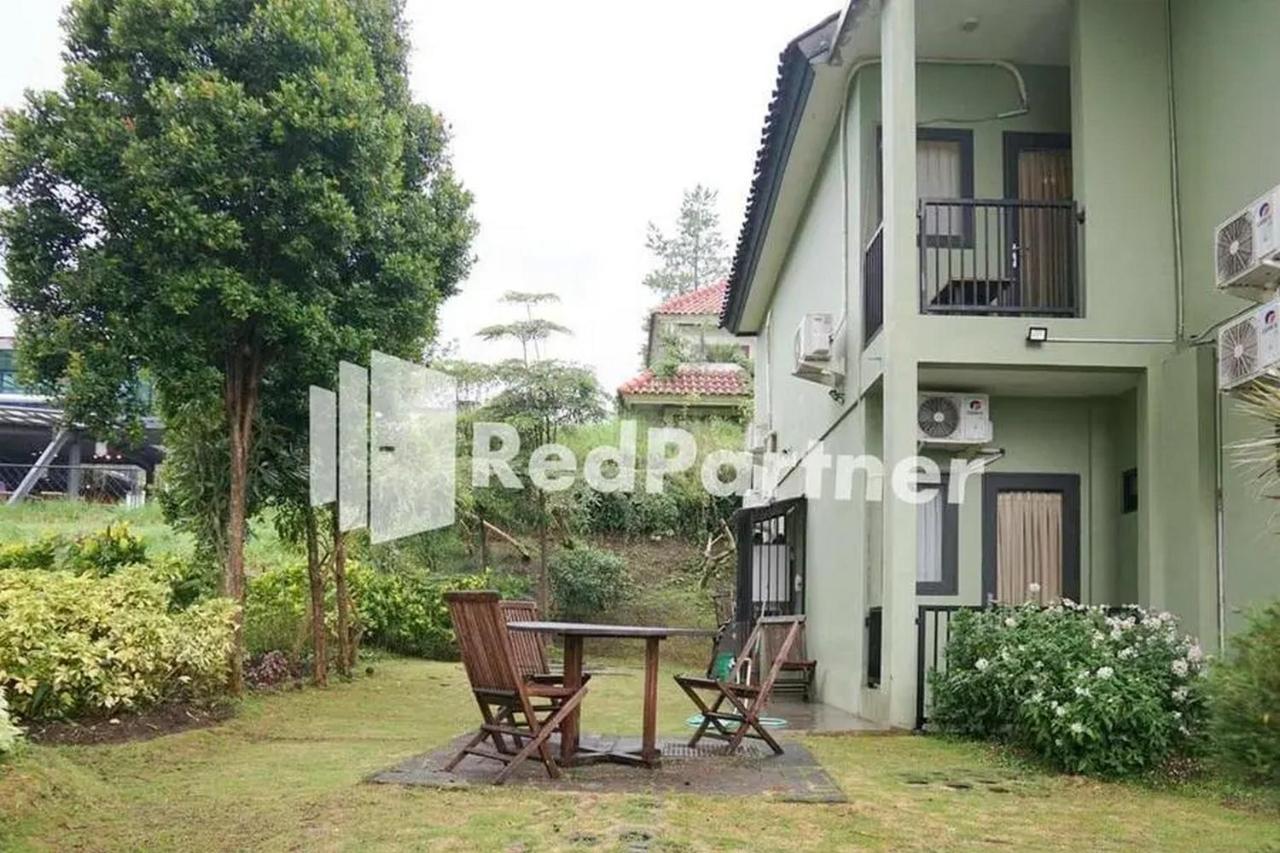 Panorama Inn Residence Batu Mitra Reddoorz Екстериор снимка