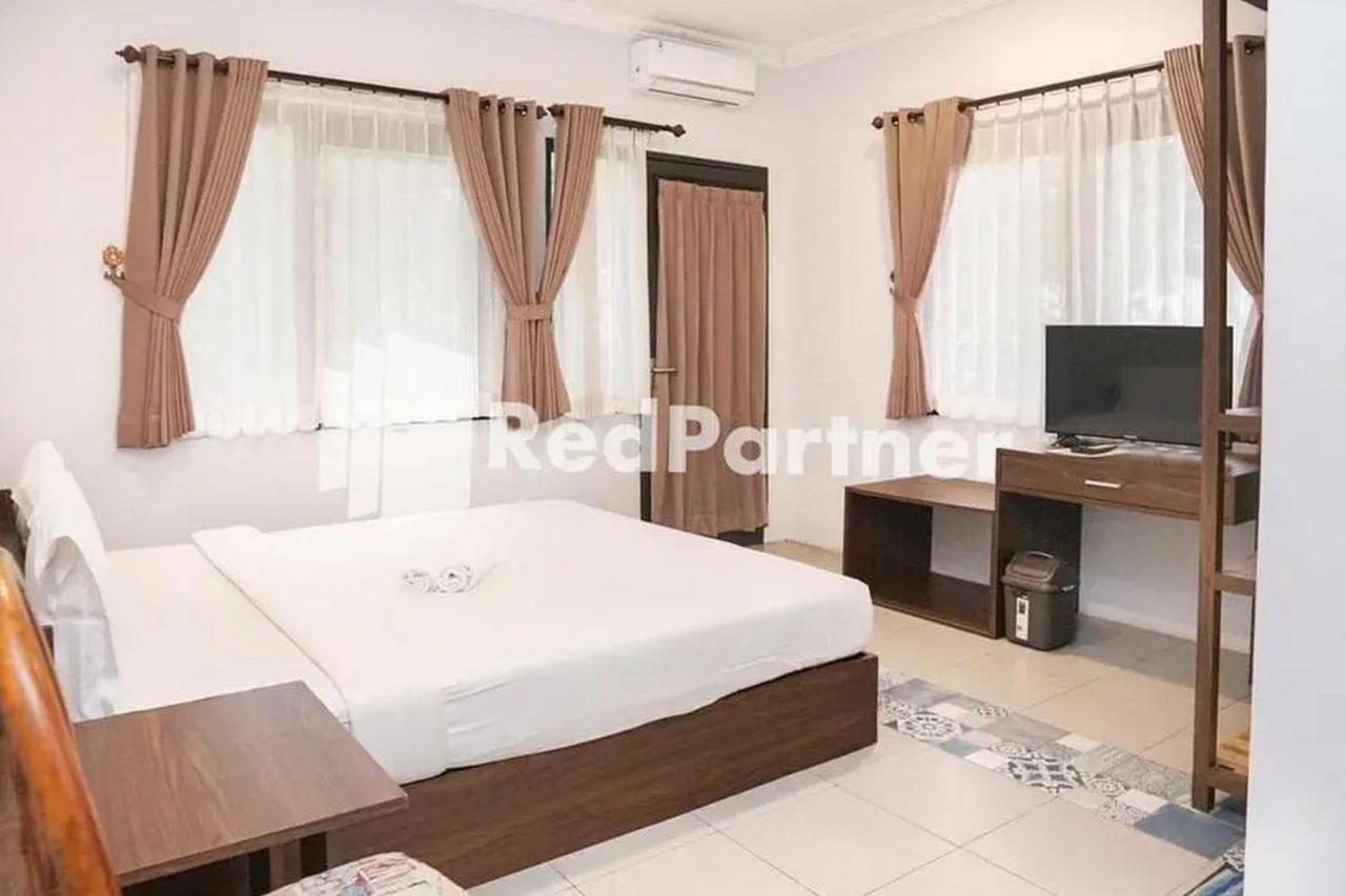 Panorama Inn Residence Batu Mitra Reddoorz Екстериор снимка